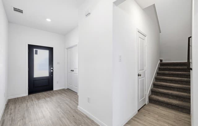 rental at 14014  Roller Mls in San Antonio, TX — photo 2