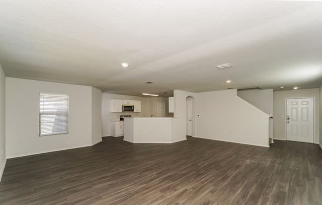rental at 7611  Millchase in San Antonio, TX — photo 3