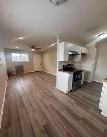 2-bedroom rental at 7110 Glen Ter Unit 2 in San Antonio, TX — photo 4