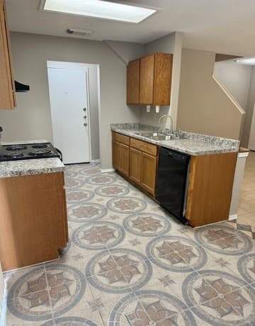 rental at 10158  Bastrop Crk in San Antonio, TX — photo 5