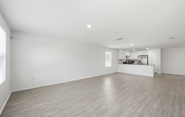 rental at 12055  Links Pkwy in San Antonio, TX — photo 5