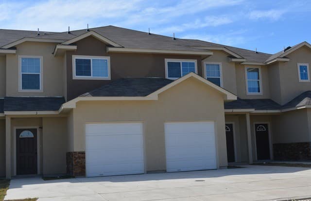 rental at 16711  Jupiter Hvn Unit 2 in Selma, TX — photo 1