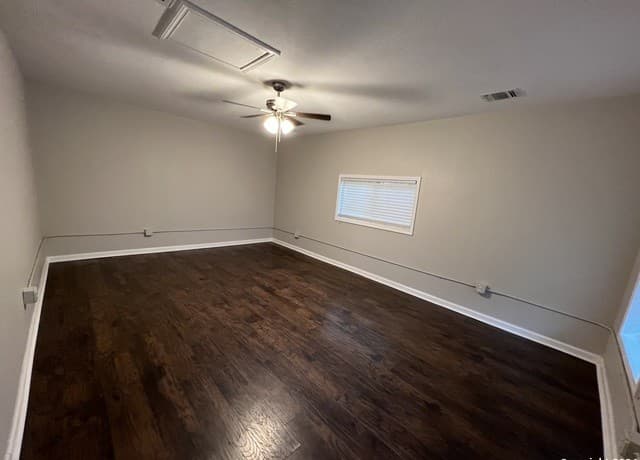 rental at 333 E Woodlawn Ave Unit 2 in San Antonio, TX — photo 3