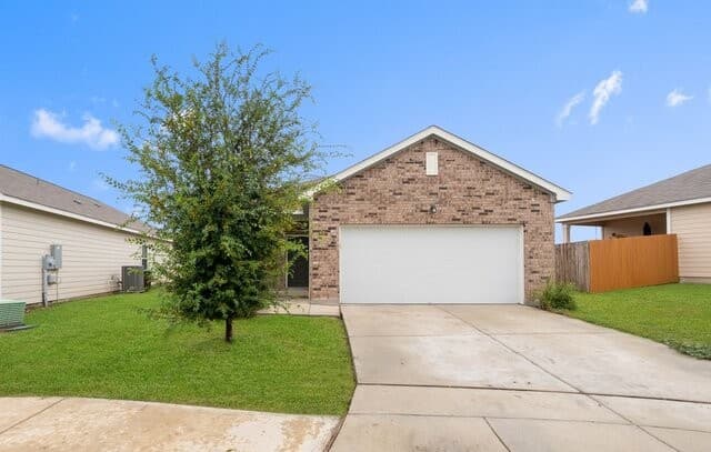 rental at 5811  Rue Picasso in Converse, TX — photo 1