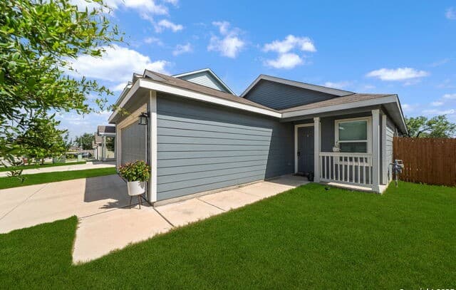 rental at 14718  Dillard Ml in San Antonio, TX — photo 3