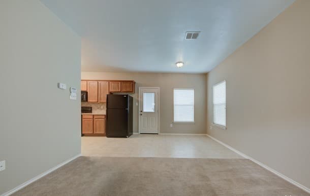 rental at 5439  Bright Run in San Antonio, TX — photo 3