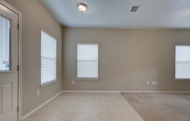 rental at 5439  Bright Run in San Antonio, TX — photo 5
