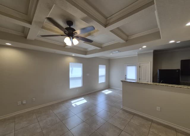 rental at 6618  Arancione Ave. Unit 104 in San Antonio, TX — photo 4
