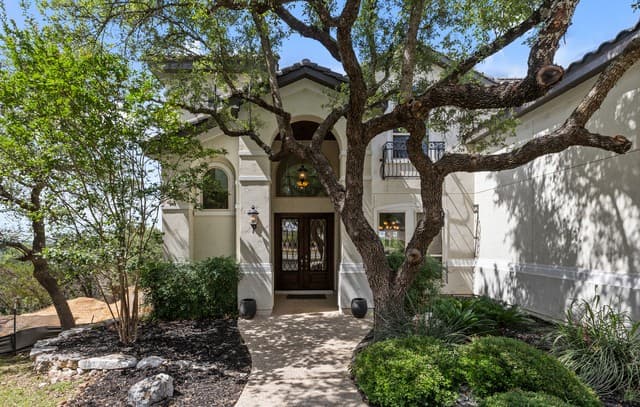 rental at 623  Sentry Hl in San Antonio, TX — photo 3