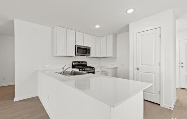 rental at 5206  Morgan Crst in San Antonio, TX — photo 4