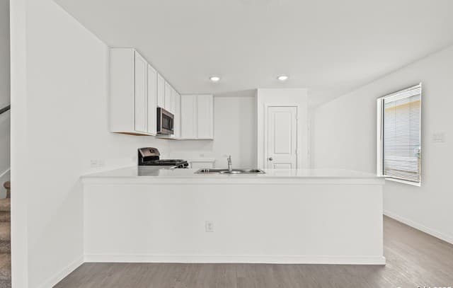 rental at 5206  Morgan Crst in San Antonio, TX — photo 5
