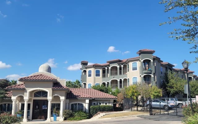 rental at 5455  Rowley Unit UNIT 5302 in San Antonio, TX — photo 2