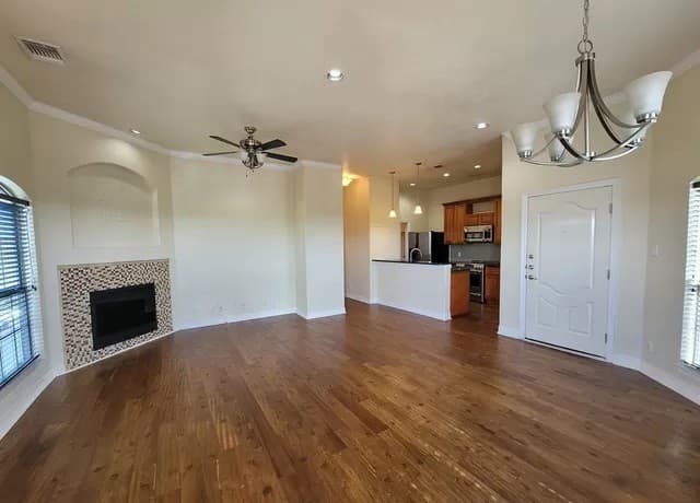 rental at 5455  Rowley Unit UNIT 5302 in San Antonio, TX — photo 5