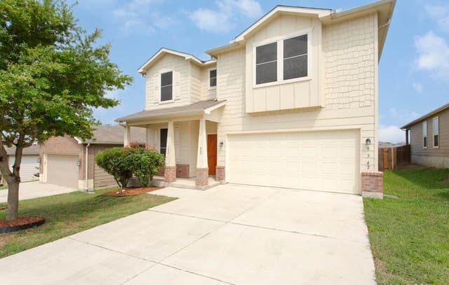 rental at 9342  Fisherman Prt in Converse, TX — photo 3