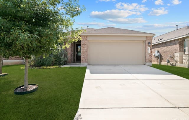 rental at 8511  Lamus Wheel in San Antonio, TX — photo 1