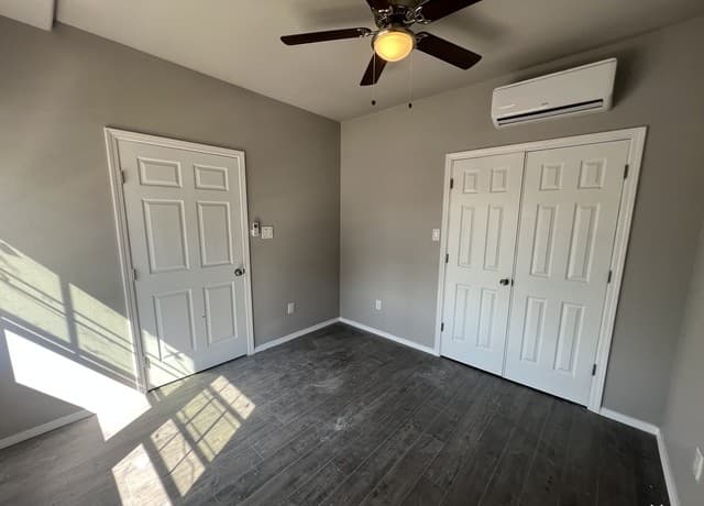 rental at 301  Warren St Unit 4 in San Antonio, TX — photo 3
