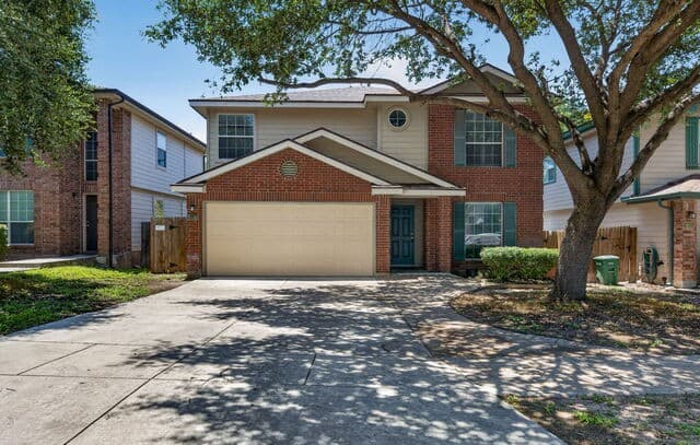 rental at 659  Lynx Mtn in San Antonio, TX — photo 1