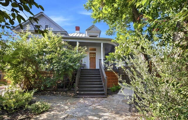 rental at 123  Fir Street in San Antonio, TX — photo 2