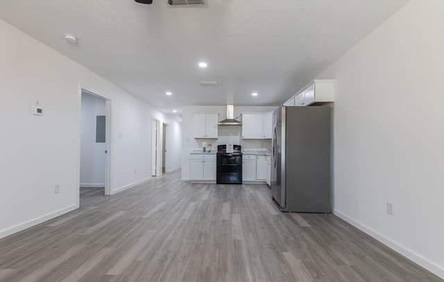 rental at 1006  County Road 4516 in Castroville, TX — photo 5