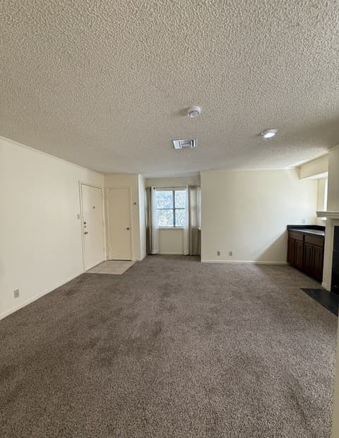 rental at 7738  Charmers Rd Unit 908 in San Antonio, TX — photo 5