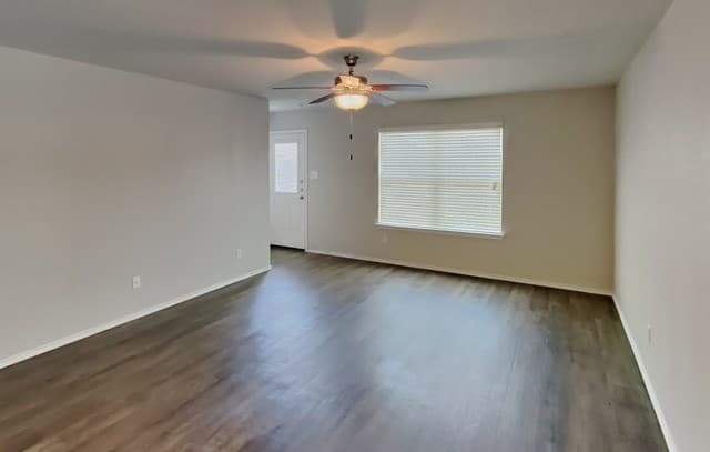 rental at 3704  Colemans in Converse, TX — photo 2