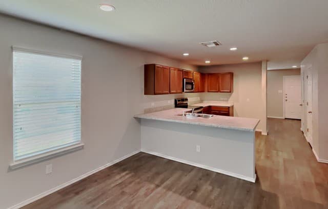 rental at 3704  Colemans in Converse, TX — photo 4