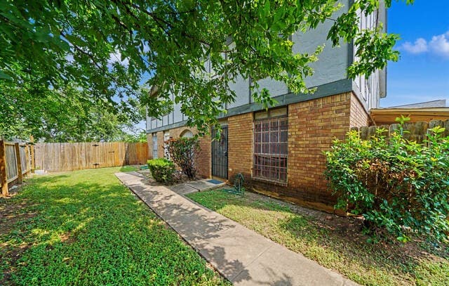 rental at 5216  Meadow Fld Unit 1 in San Antonio, TX — photo 3