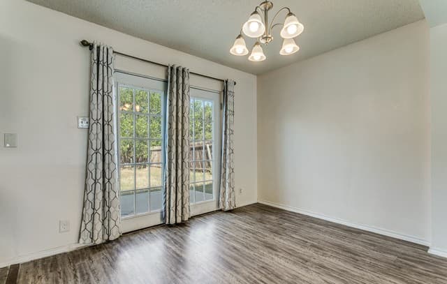 rental at 6019  Lyndell Spgs in San Antonio, TX — photo 5
