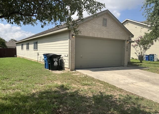 rental at 7806  Ruidoso Chase in Selma, TX — photo 3
