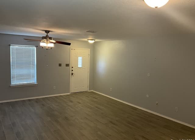rental at 7806  Ruidoso Chase in Selma, TX — photo 5