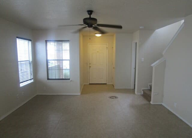 rental at 4914  Ancient Elm in San Antonio, TX — photo 5