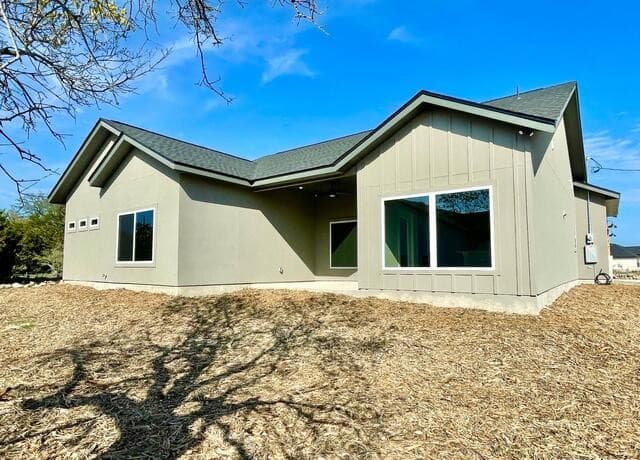 rental at 101  Joseph Lilley in Blanco, TX — photo 4