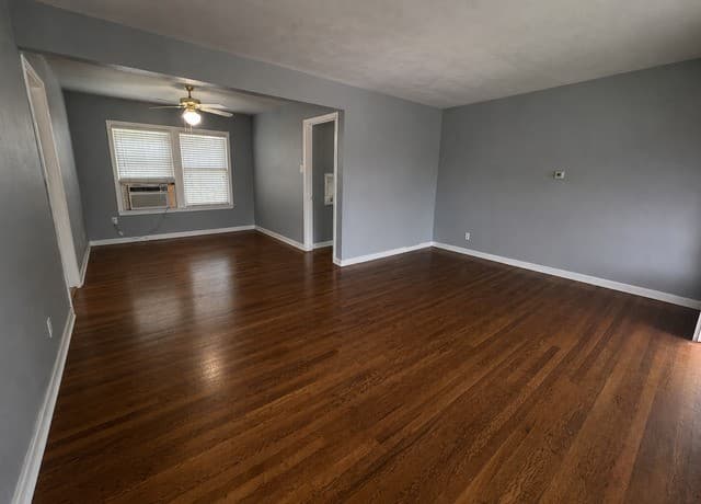 2-bedroom rental at 463 Bryn Mawr Dr in San Antonio, TX — photo 4