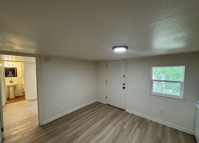1-bedroom rental at 8325 Fm 327 Unit 7 in Elmendorf, TX — photo 2