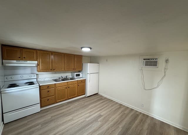 1-bedroom rental at 8325 Fm 327 Unit 7 in Elmendorf, TX — photo 3
