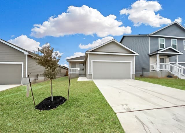 rental at 10015  Kersey Ml in San Antonio, TX — photo 1