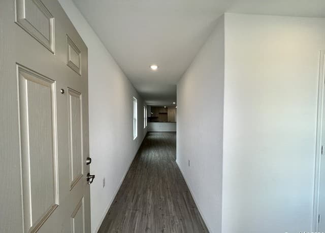 rental at 10015  Kersey Ml in San Antonio, TX — photo 4