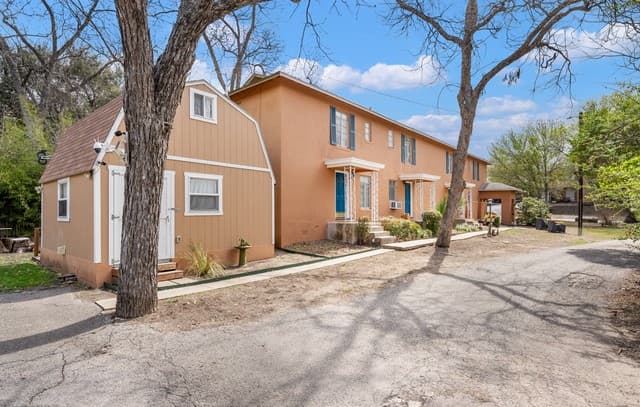 rental at 111  Grandview Pl in Alamo Heights, TX — photo 1