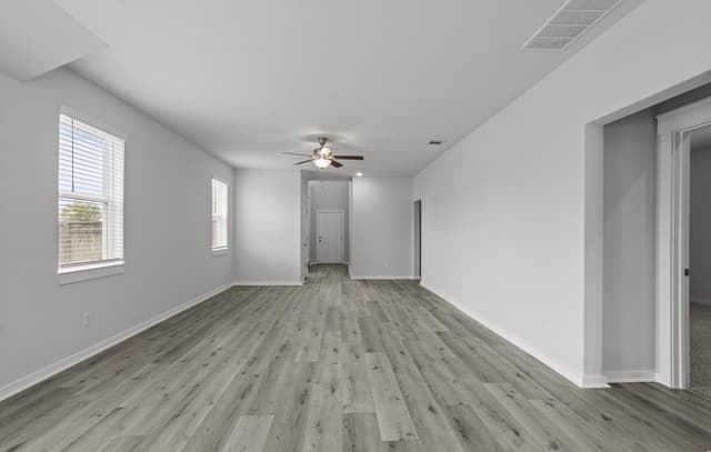 rental at 4837  Park Gln in Marion, TX — photo 4