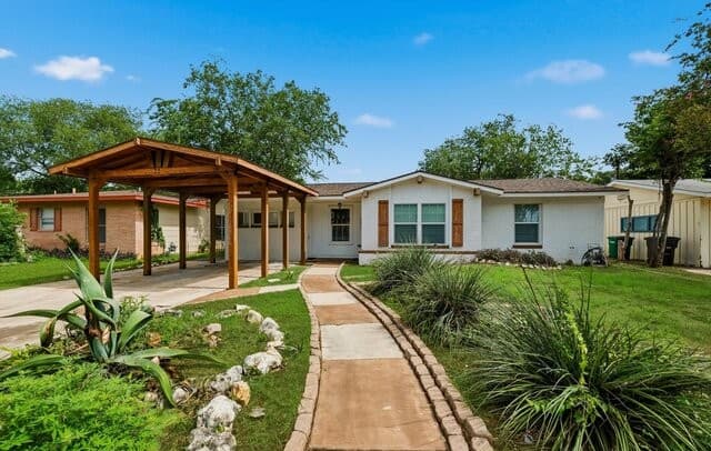 rental at 231  Cicero Dr in San Antonio, TX — photo 3