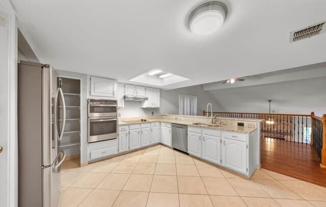 rental at 13906  North Hills Village Drive in San Antonio, TX — photo 5