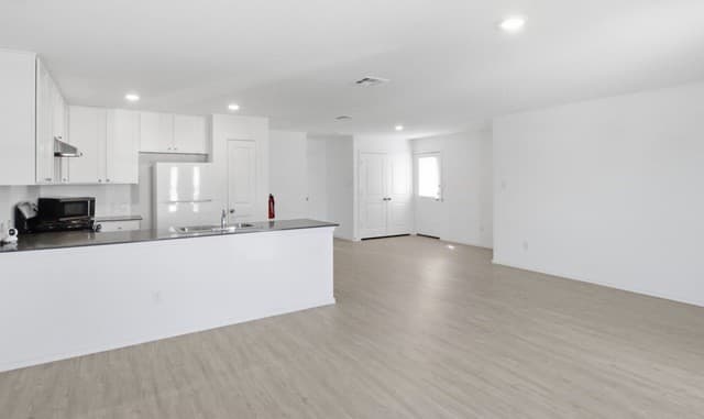 rental at 8918  Solar Cove in San Antonio, TX — photo 5