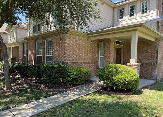 rental at 2515  Grayson Way in San Antonio, TX — photo 2