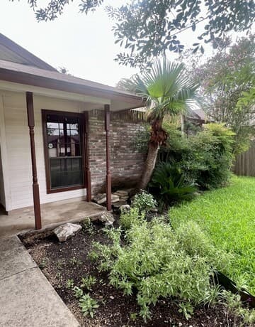 rental at 2847  Burning Rock St in San Antonio, TX — photo 4