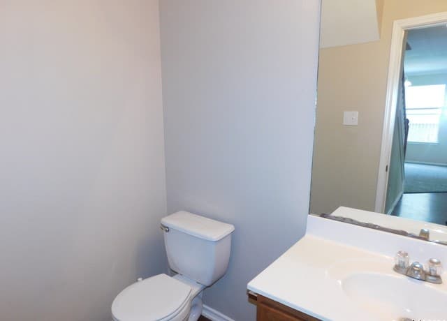rental at 9013  Barkwood in Universal City, TX — photo 5