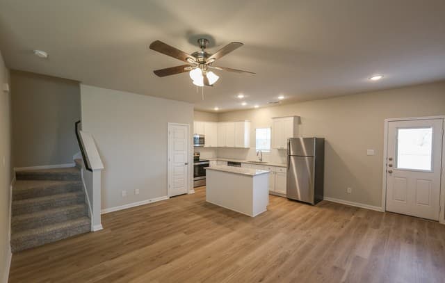rental at 8343  Runner Ridge Unit 101 in San Antonio, TX — photo 3