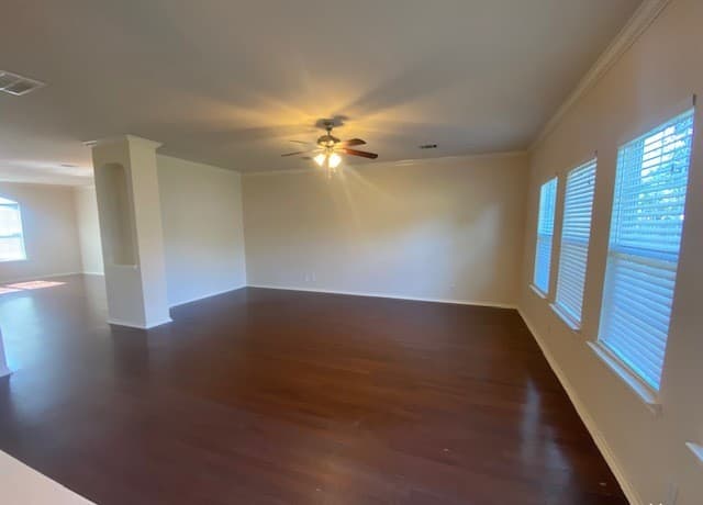 rental at 2007  Walsbrook in San Antonio, TX — photo 4