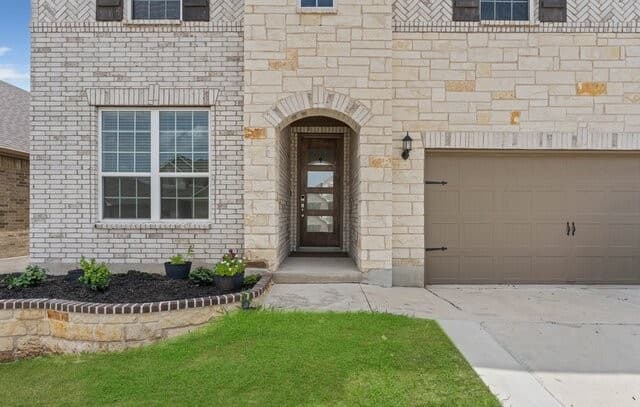 4-bedroom rental at 942 Blue Violet in New Braunfels, TX — photo 3