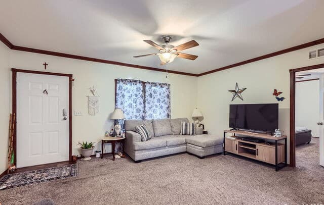 rental at 414  Bucks Circle in Converse, TX — photo 5