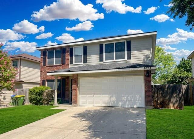 rental at 9023  Pinseeker in Selma, TX — photo 2
